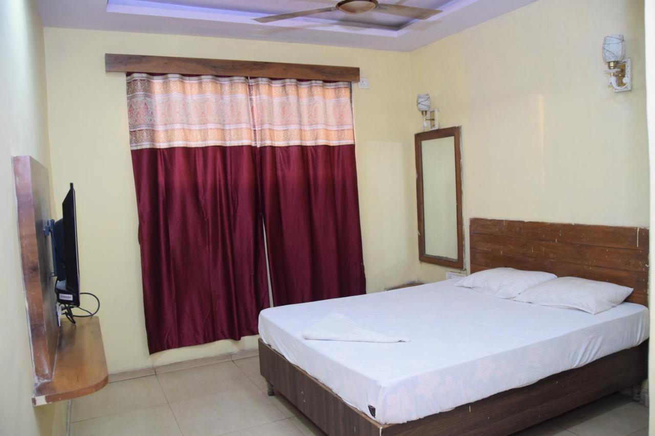 Hotel Riviera Residency Thane Ngoại thất bức ảnh