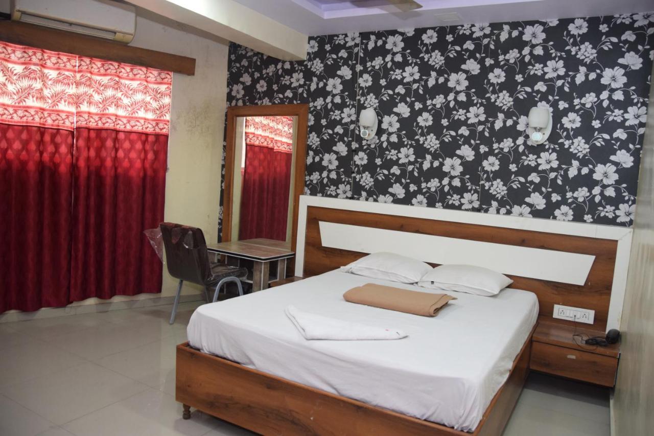 Hotel Riviera Residency Thane Ngoại thất bức ảnh