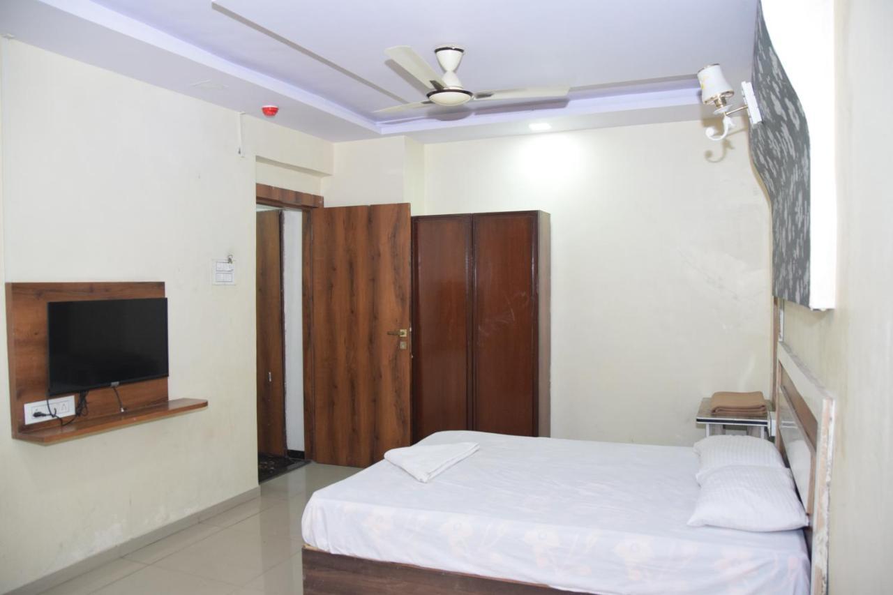 Hotel Riviera Residency Thane Ngoại thất bức ảnh