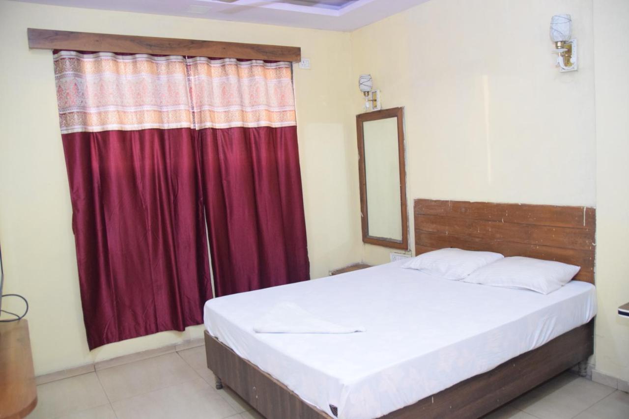 Hotel Riviera Residency Thane Ngoại thất bức ảnh
