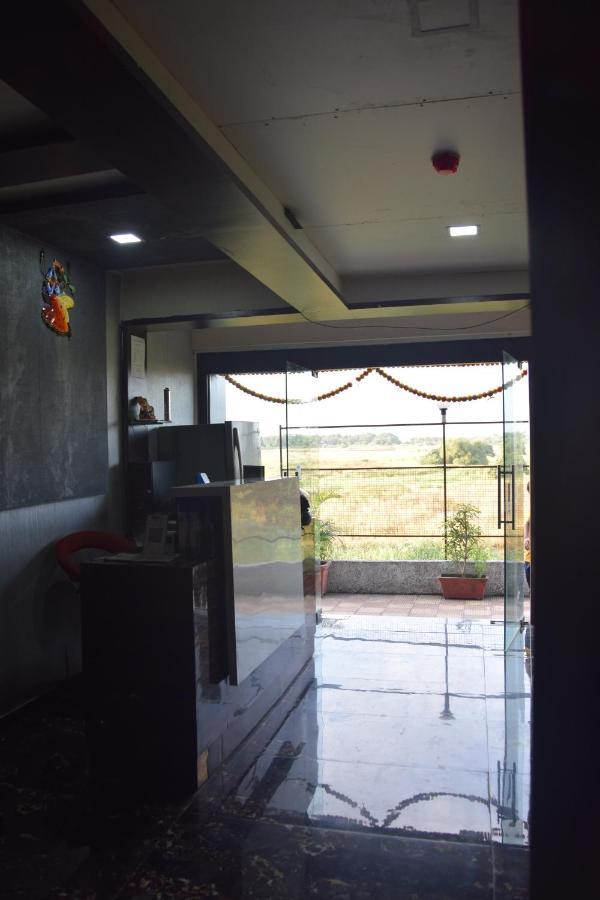 Hotel Riviera Residency Thane Ngoại thất bức ảnh