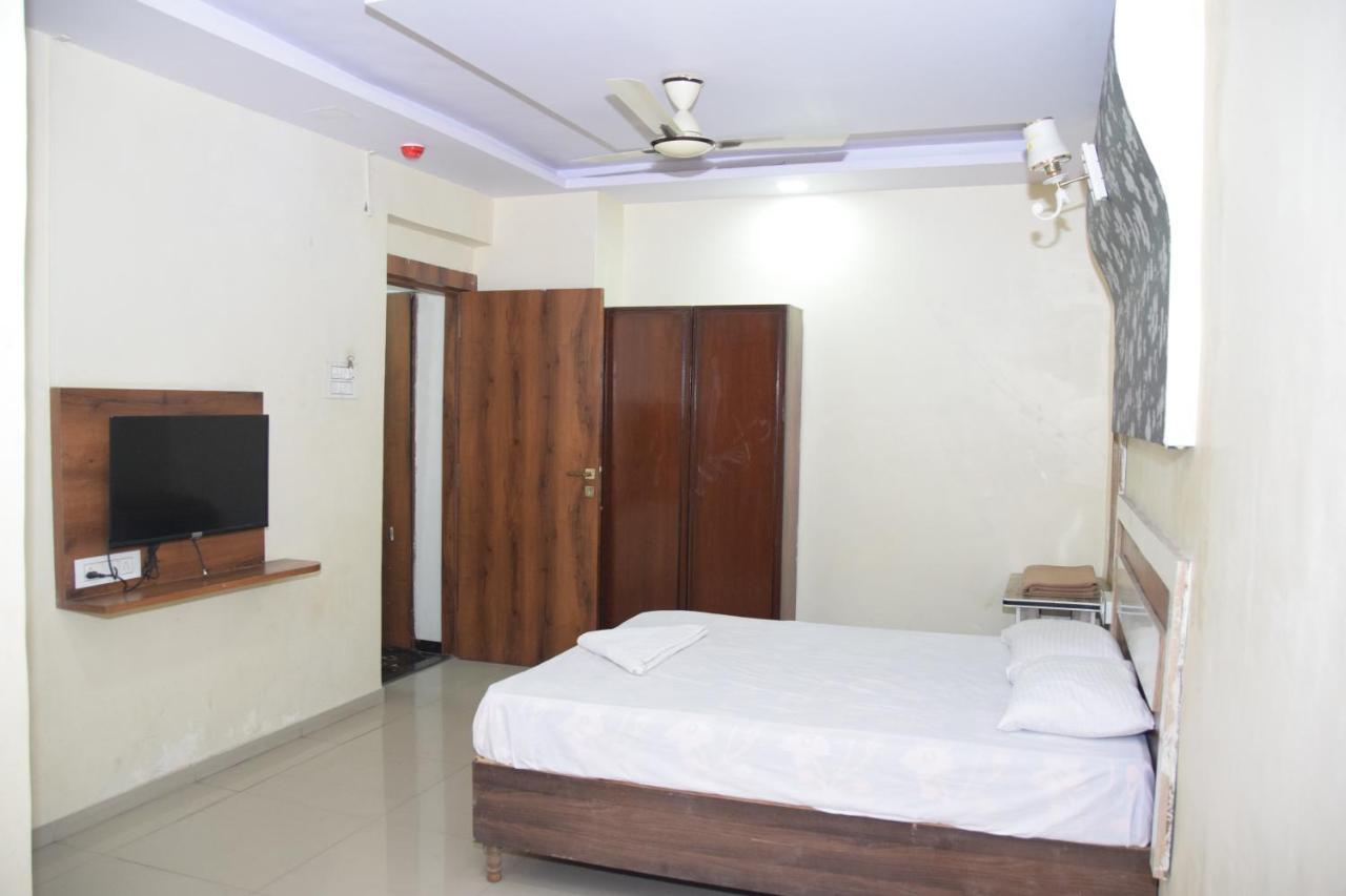Hotel Riviera Residency Thane Ngoại thất bức ảnh