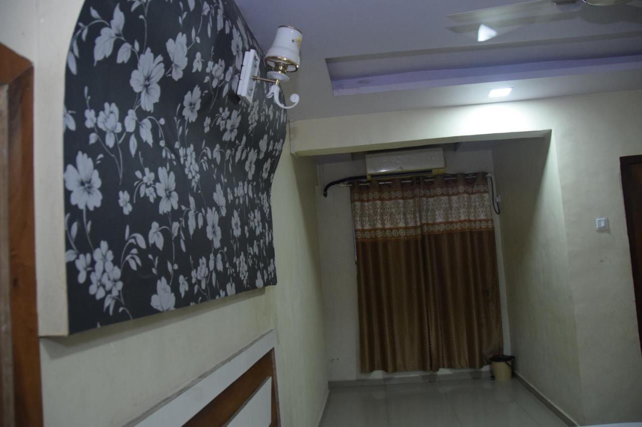 Hotel Riviera Residency Thane Ngoại thất bức ảnh