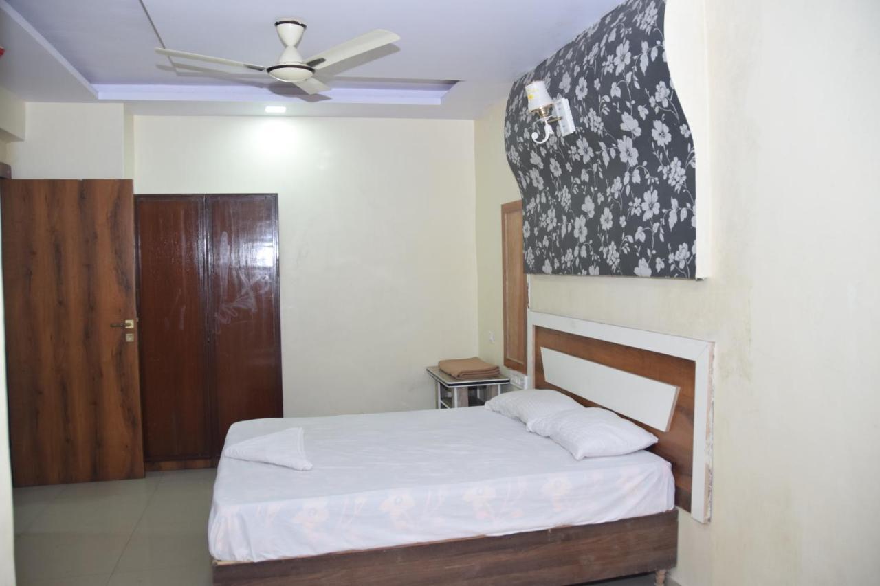 Hotel Riviera Residency Thane Ngoại thất bức ảnh