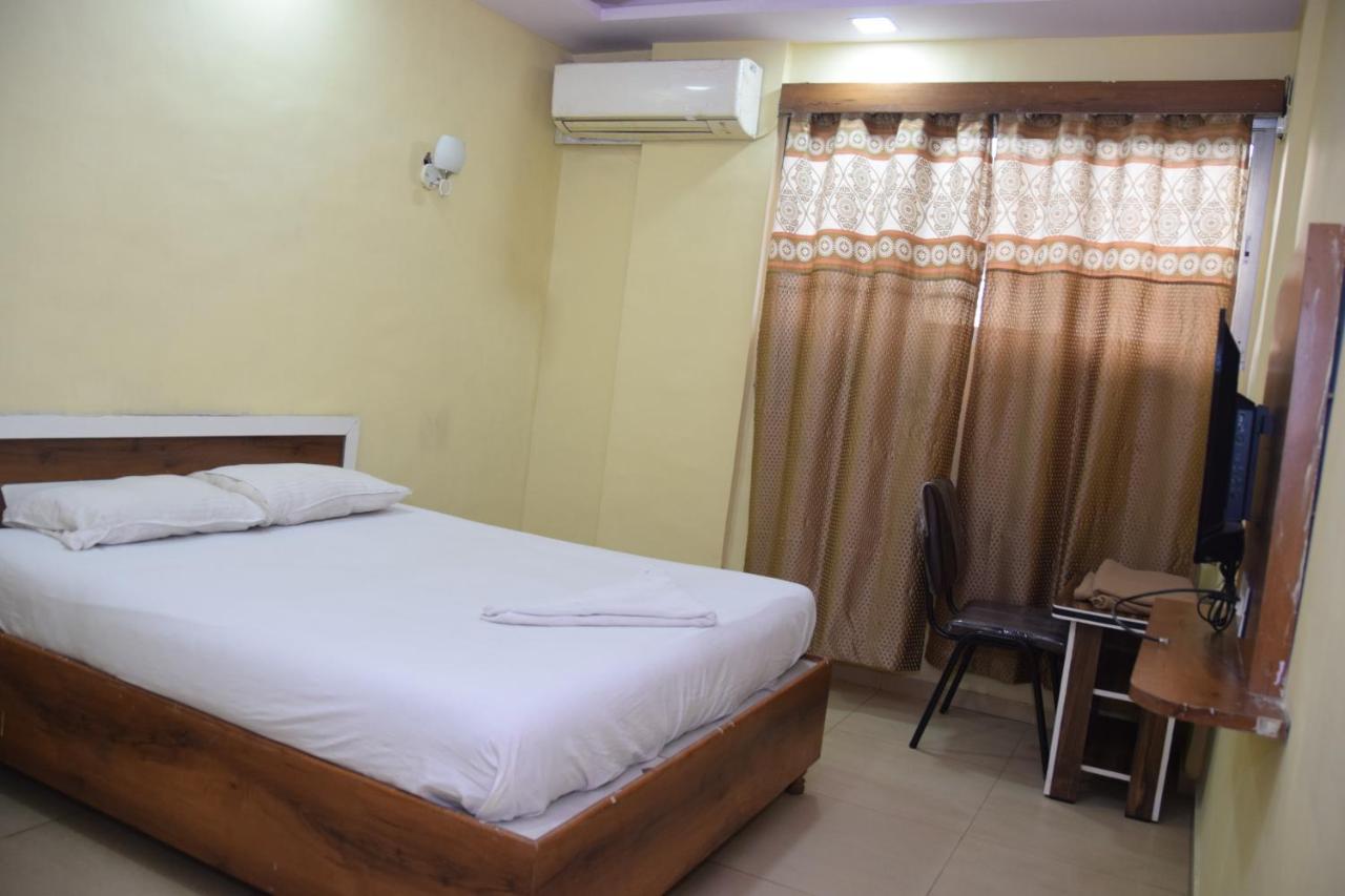 Hotel Riviera Residency Thane Ngoại thất bức ảnh