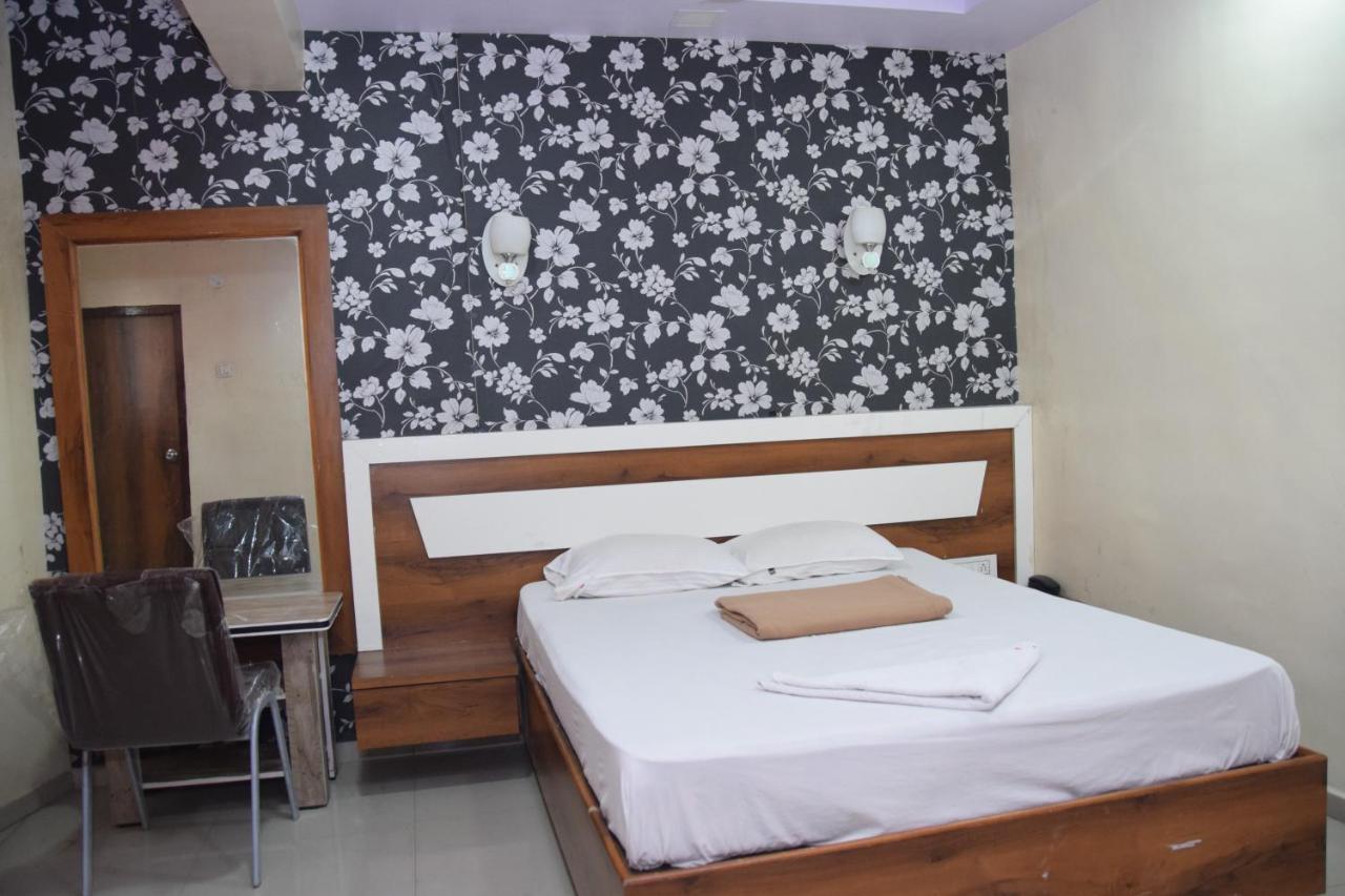 Hotel Riviera Residency Thane Ngoại thất bức ảnh