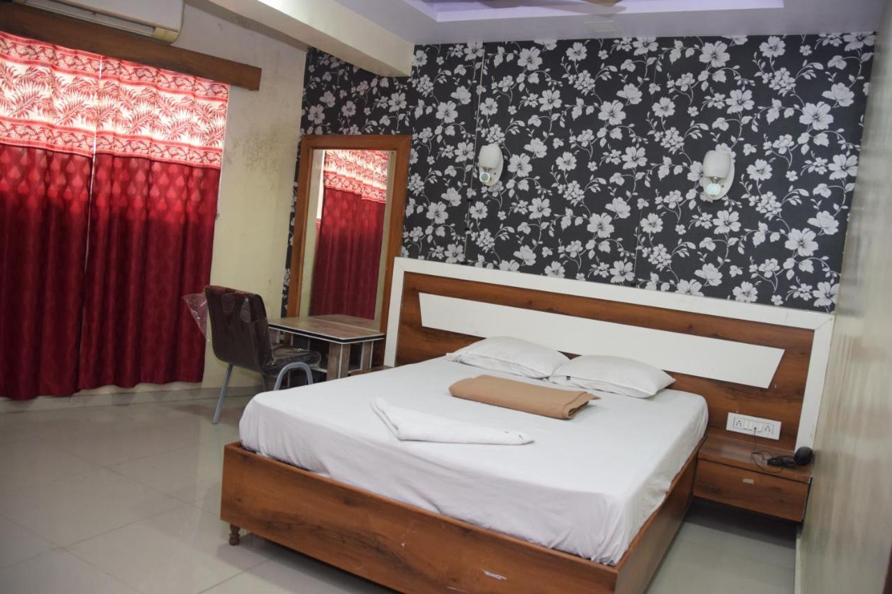 Hotel Riviera Residency Thane Ngoại thất bức ảnh
